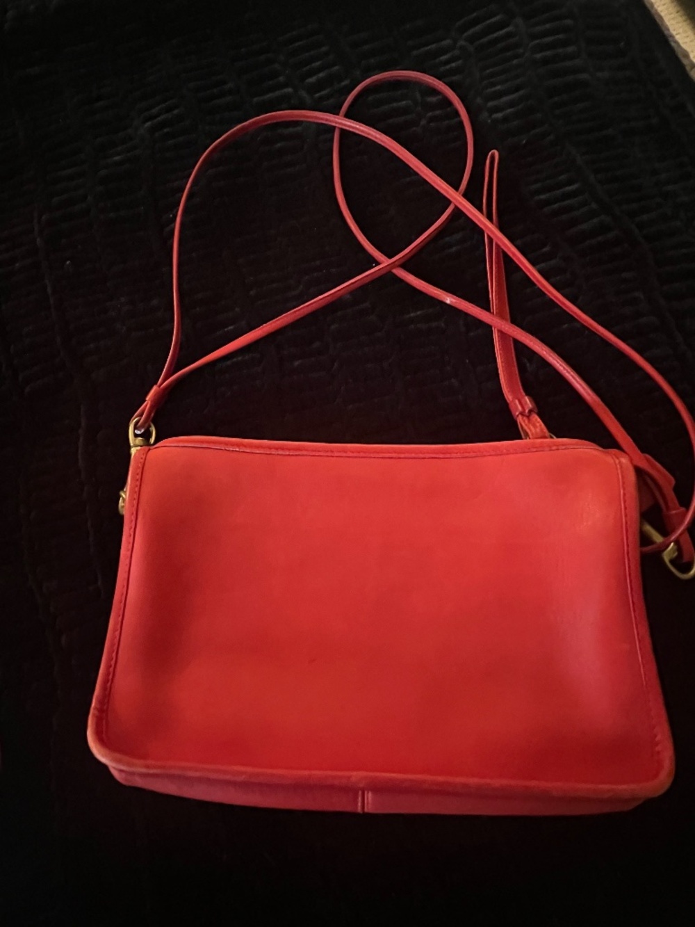 Vintage Coach Red Basic Bag Zippered Clutch in Glove Tanned HEAVY Leather 9455